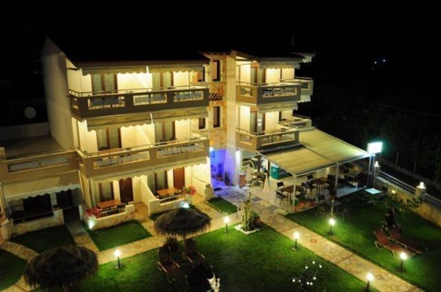 Allea Hotel And Apartments Τορώνη Εξωτερικό φωτογραφία