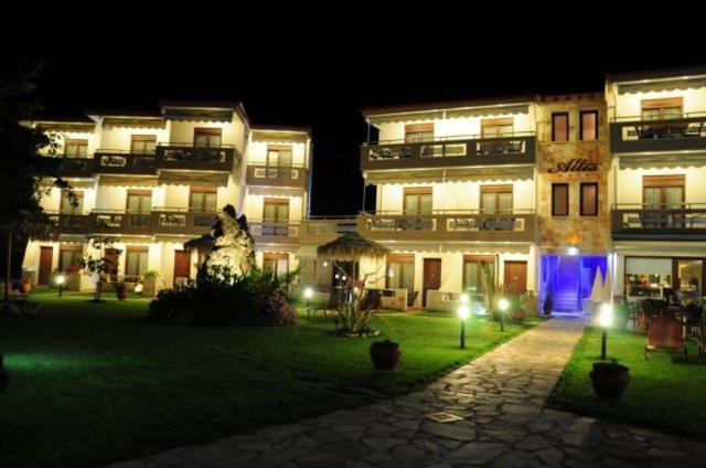 Allea Hotel And Apartments Τορώνη Εξωτερικό φωτογραφία