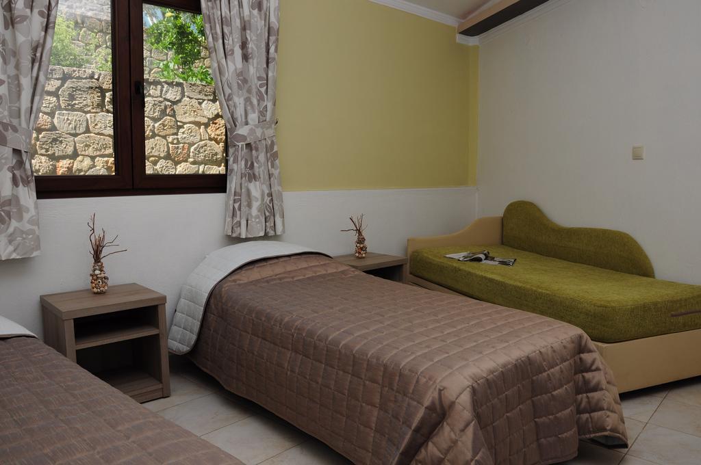 Allea Hotel And Apartments Τορώνη Εξωτερικό φωτογραφία