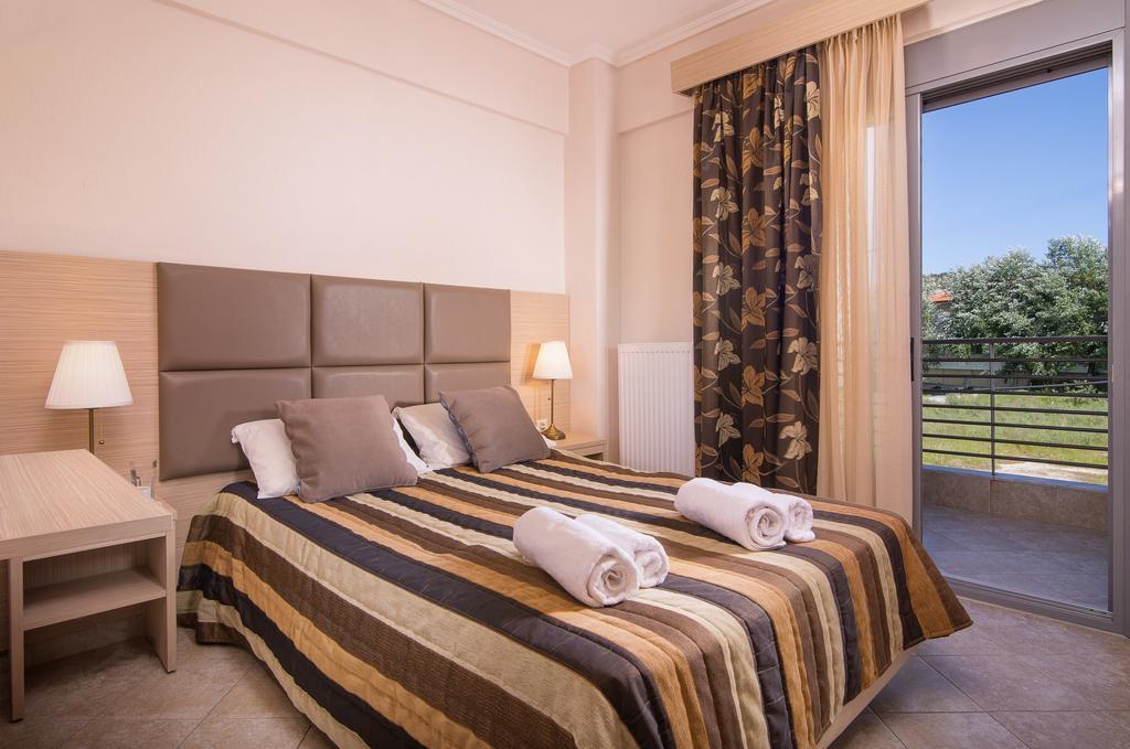 Allea Hotel And Apartments Τορώνη Εξωτερικό φωτογραφία